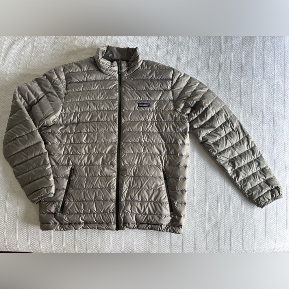 PATAGONIA Men’s Lightweight Puffer Jacket, Gray, XXL